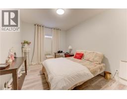 52 EDGEHILL Drive - 38