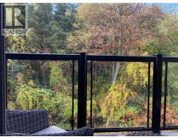 25 ISHERWOOD Avenue UnitNo. C036 - 15