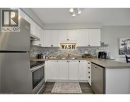 104 LIVINGSTONE Crescent - 10