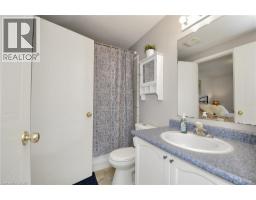 104 LIVINGSTONE Crescent - 20