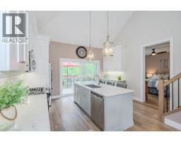 744 NELSON Street W UnitNo. 18 - 12