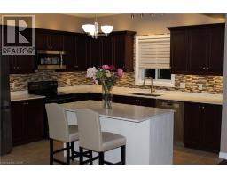 561 THOMAS SLEE Drive - 9