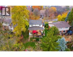 23 STONEGATE Drive - 33