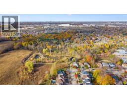 7 HEARTHBRIDGE Street - 50