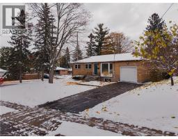 21 CULHAM Drive - 25