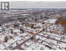 21 CULHAM Drive - 30