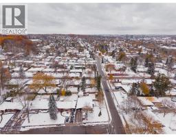 21 CULHAM Drive - 40