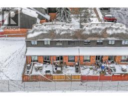 49 PEEL Street E UnitNo. 26 - 40