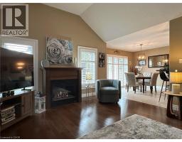 108 WILLOWDALE Crescent - 11