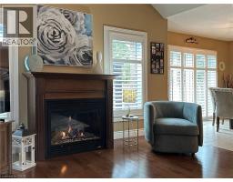 108 WILLOWDALE Crescent - 12