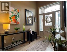 108 WILLOWDALE Crescent - 3