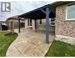 108 WILLOWDALE Crescent - 34