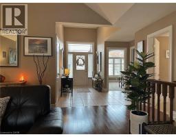 108 WILLOWDALE Crescent - 4