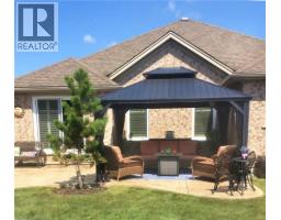 108 WILLOWDALE Crescent - 40