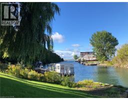 108 WILLOWDALE Crescent - 45