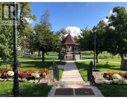 108 WILLOWDALE Crescent - 46