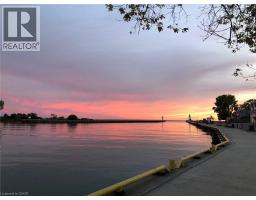 108 WILLOWDALE Crescent - 47