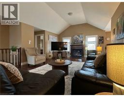 108 WILLOWDALE Crescent - 6