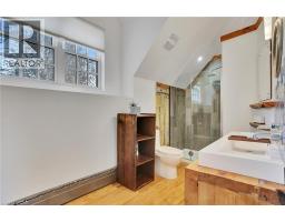 17 THE KIRKSWAY - 42