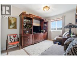 250 AINSLIE Street S UnitNo. 41 - 33