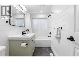 32 MARYANN PRICE Lane - 21