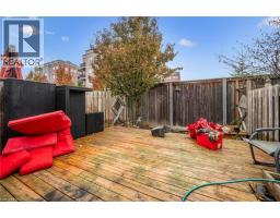 21 BROOKFIELD Crescent - 5