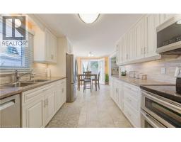 55 GRACEFIELD Crescent - 13