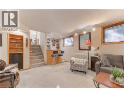 55 GRACEFIELD Crescent - 27