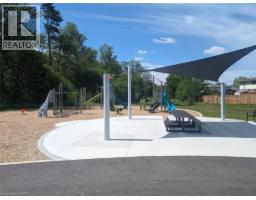 55 GRACEFIELD Crescent - 3