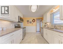 55 GRACEFIELD Crescent - 7