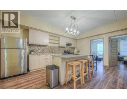 8 HICKORY Street W UnitNo. 302 - 8