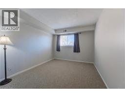 3085 KINGSWAY Drive UnitNo. 27 - 18