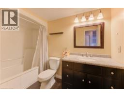 3085 KINGSWAY Drive UnitNo. 27 - 21