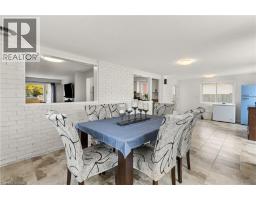 36 ANGELA Crescent - 12