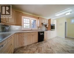 466 HILLVIEW Crescent - 11