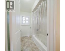 466 HILLVIEW Crescent - 21