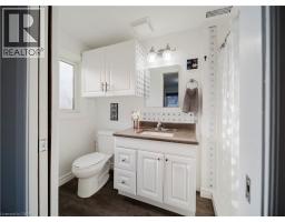 466 HILLVIEW Crescent - 39