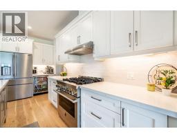 16 WHITING Drive - 16