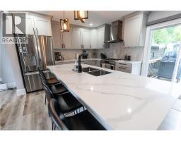 19 RUSSELL Street - 10