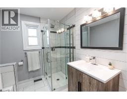 19 RUSSELL Street - 14