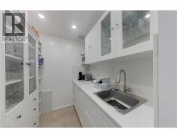 17 GIBSON Drive UnitNo. 2 - 33