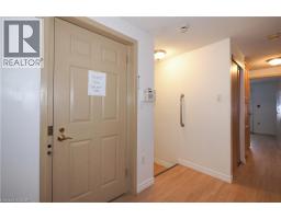 11 BROKEN OAK Crescent - 24