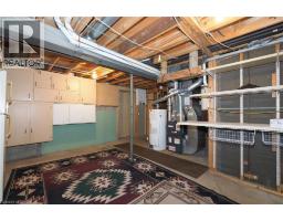 11 BROKEN OAK Crescent - 34