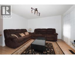 11 BROKEN OAK Crescent - 6