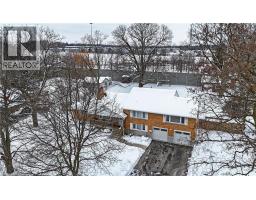 230 KITCHENER Road - 2