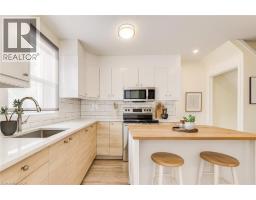 284 WESTCOURT Place - 5