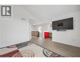 7 FOREST CREEK Drive - 16