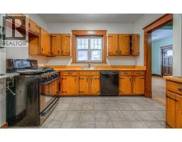 916 QUEENSTON Road - 16