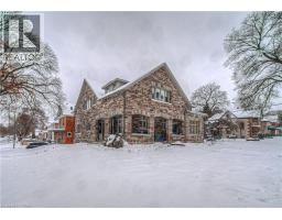 916 QUEENSTON Road - 2