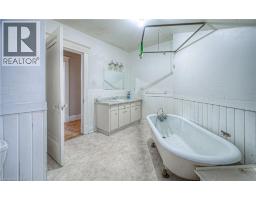 916 QUEENSTON Road - 40